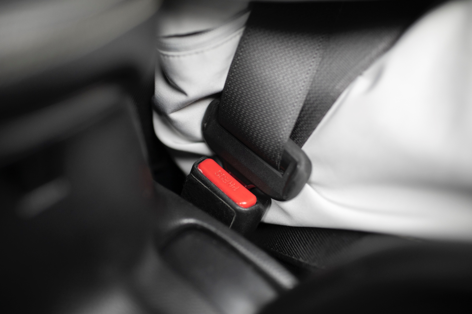 Ремені чи подушки безпеки: що важливіше у сучасних машинах